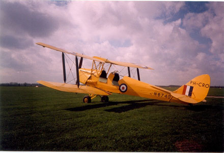 Tiger-Moth.jpg